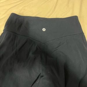 Lululemon Athletica Joggers Navy Blue Size 6.